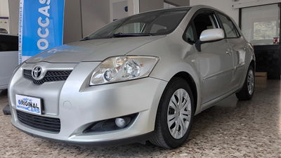 Toyota Auris 1.4 D-4D 5 porte Sol MY'08 usata