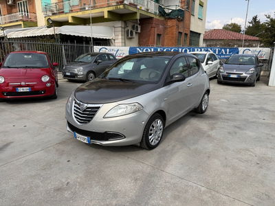 Lancia Ypsilon 1.2 69 CV 5 porte Silver usata