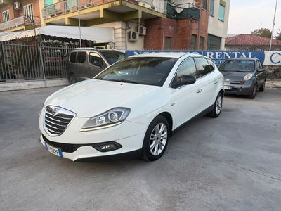 Lancia Delta 1.6 MJT DPF 105 CV Gold usata