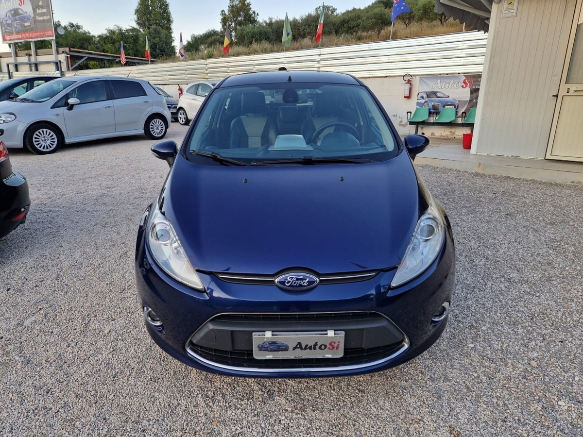 Ford Fiesta Ikon 1.6 TDCi 95CV 5 porte (11)