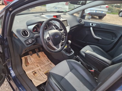 Ford Fiesta Ikon 1.6 TDCi 95CV 5 porte (16)