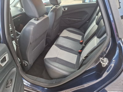 Ford Fiesta Ikon 1.6 TDCi 95CV 5 porte (17)
