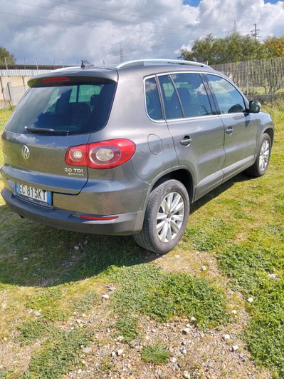 Volkswagen Tiguan 2.0 TDI DPF 4MOTION DSG Sport & Style (4)