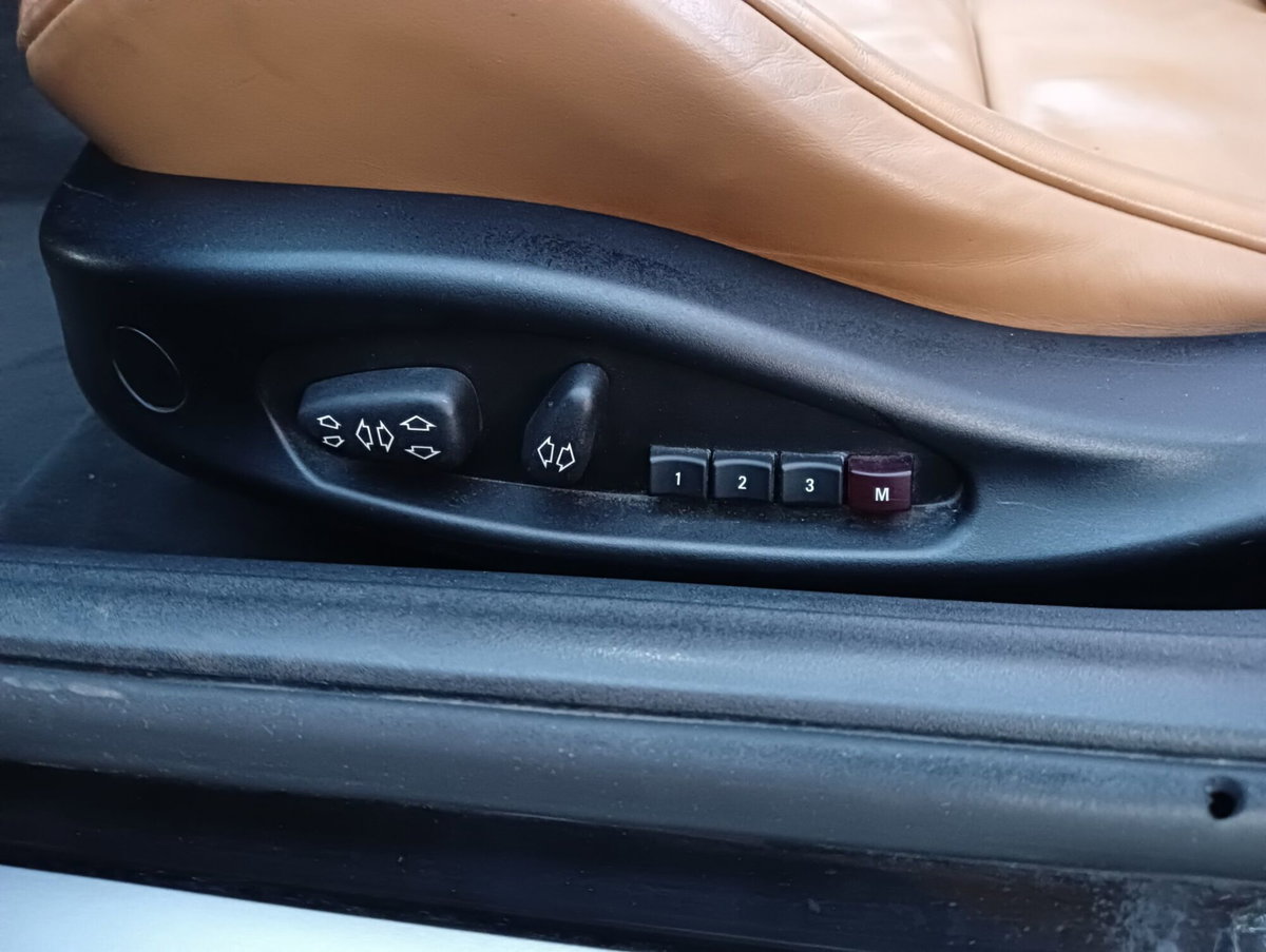 BMW Z4 Cabrio Z4 3.0si cat Roadster (17)