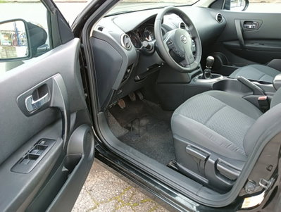 Nissan Qashqai 1.6 dCi DPF Visia (7)
