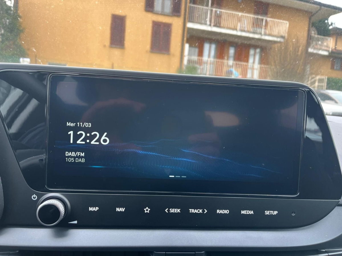 Hyundai i20 1.0 t-gdi Connectline 90cv dct (20)