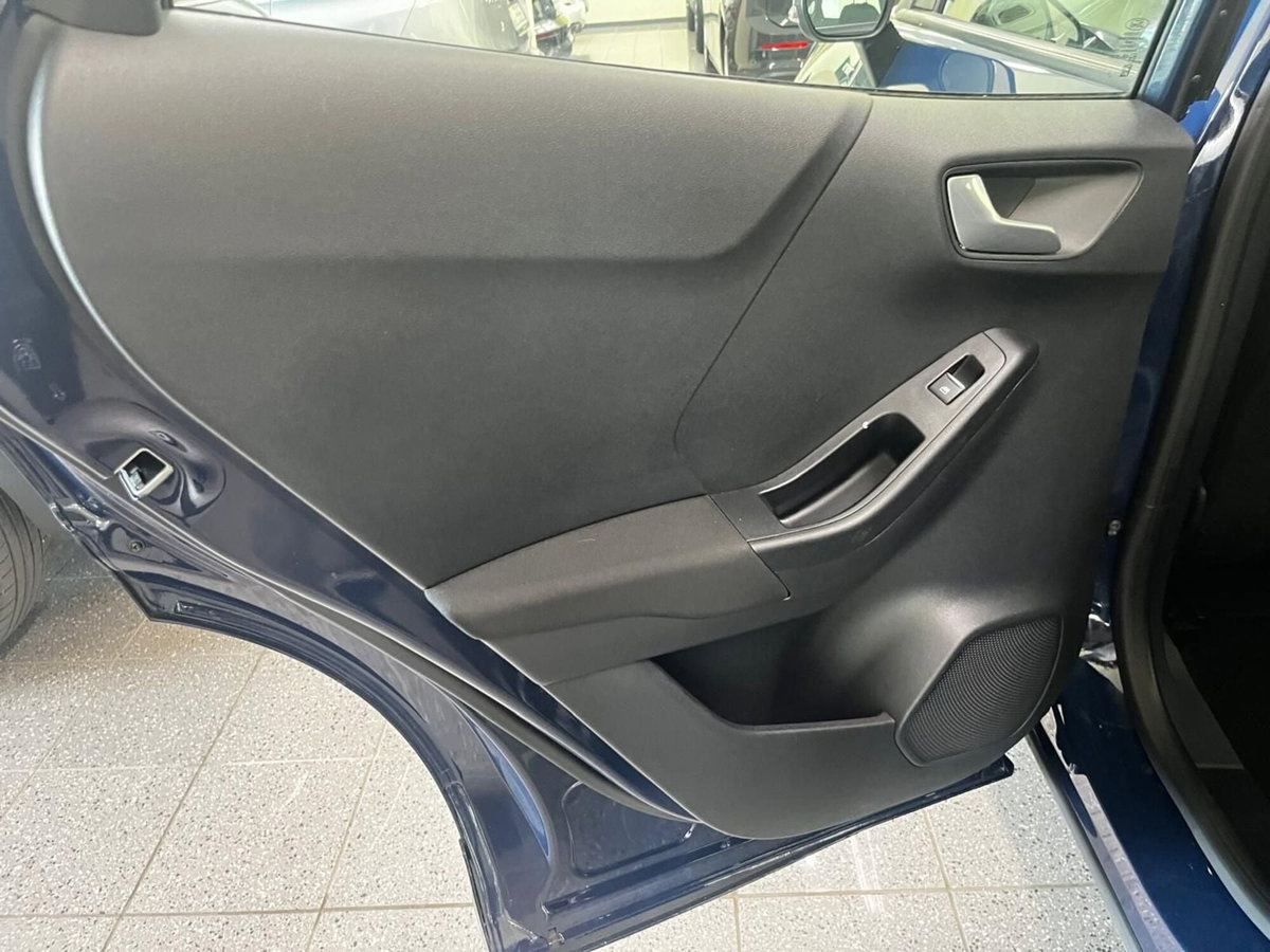 Ford Puma 1.0 EcoBoost Hybrid 125 CV S&S aut. ST-Line X (10)