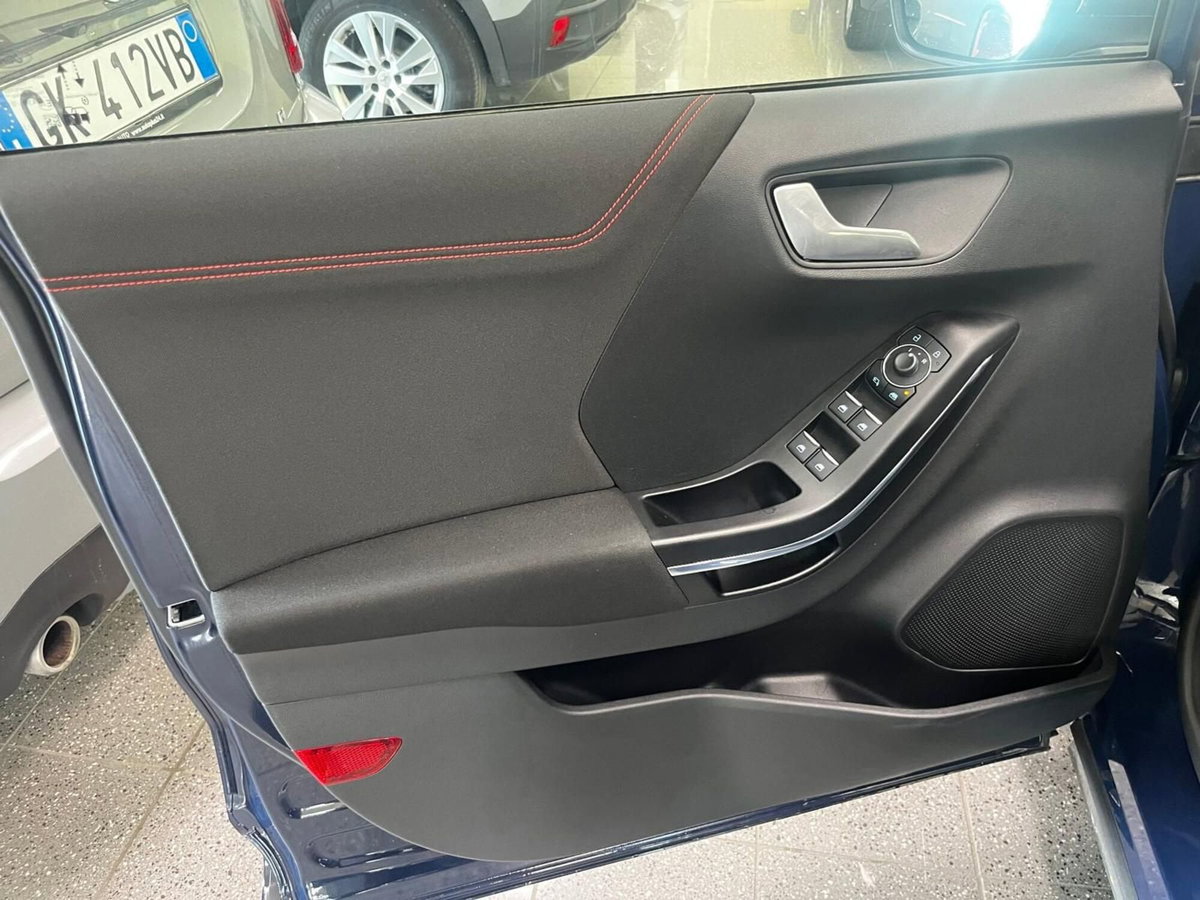 Ford Puma 1.0 EcoBoost Hybrid 125 CV S&S aut. ST-Line X (12)