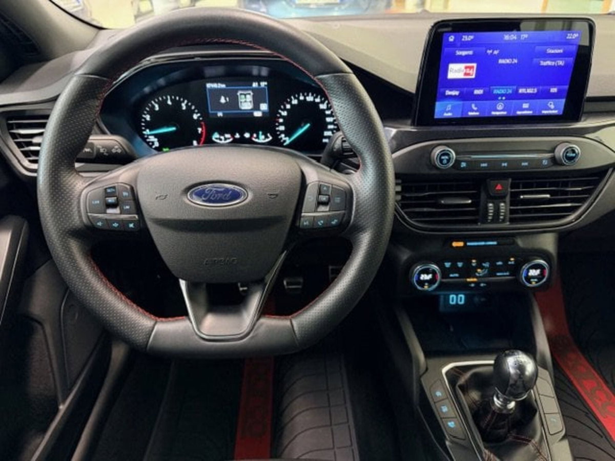 Ford Focus Station Wagon 1.0 EcoBoost 125 CV Start&Stop SW ST Line (16)