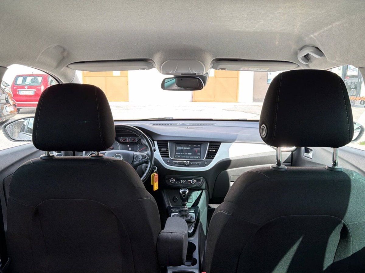 Opel Crossland 1.5 ECOTEC D 110 CV Start&Stop Edition (9)