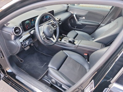 Mercedes-Benz Classe A Sedan 180 d Automatic 4p. Sport (11)