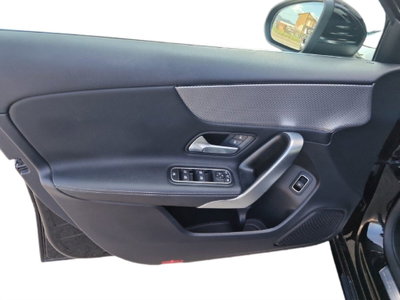 Mercedes-Benz Classe A Sedan 180 d Automatic 4p. Sport (15)