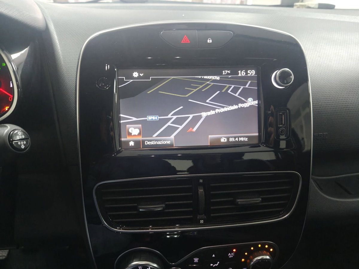 Renault Clio dCi 8V 75 CV Start&Stop 5 porte Energy Intens (11)