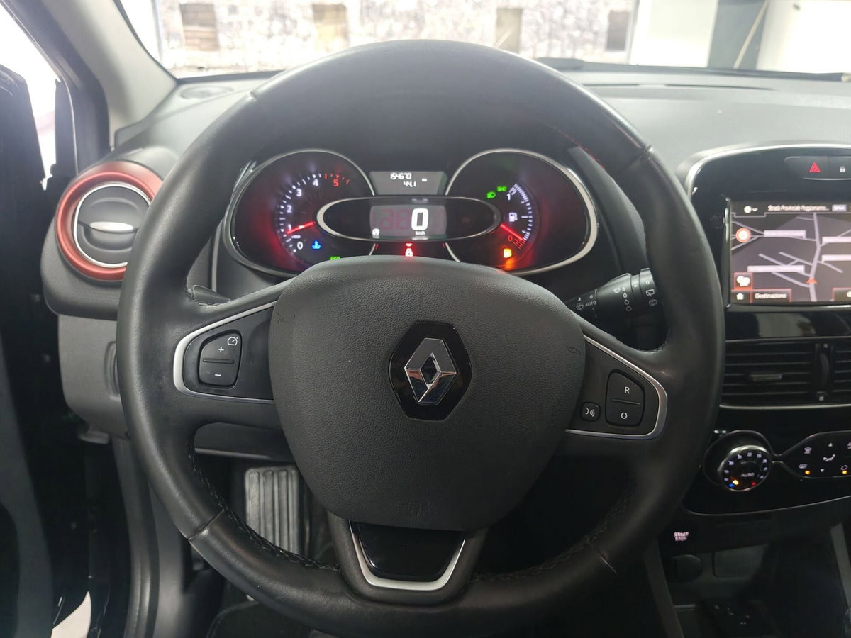 Renault Clio dCi 8V 75 CV Start&Stop 5 porte Energy Intens (13)