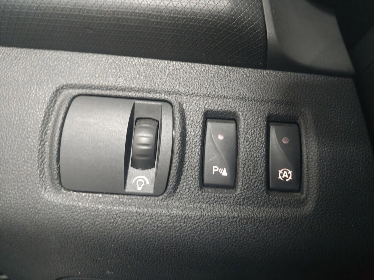 Renault Clio dCi 8V 75 CV Start&Stop 5 porte Energy Intens (15)