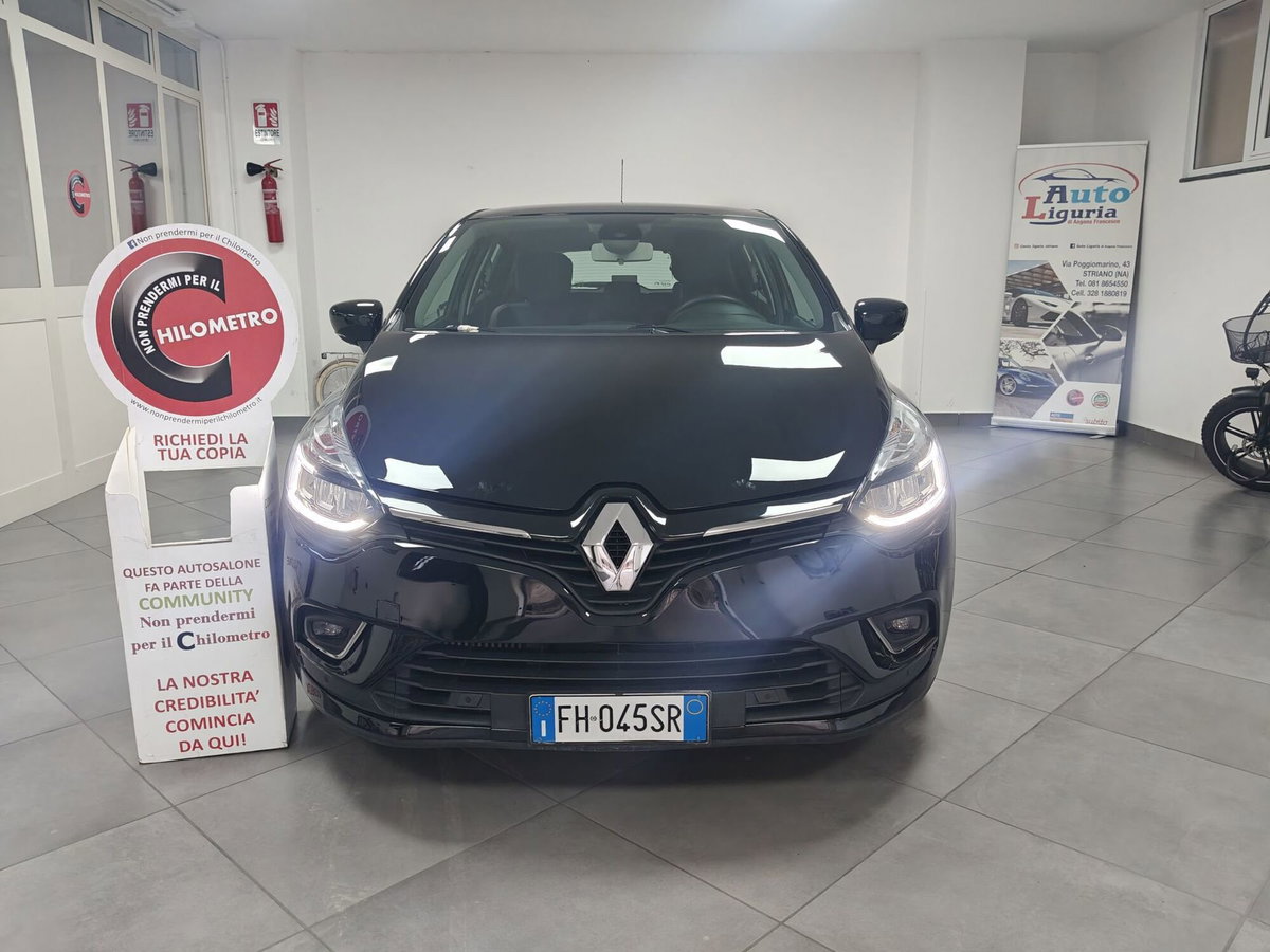Renault Clio dCi 8V 75 CV Start&Stop 5 porte Energy Intens (2)