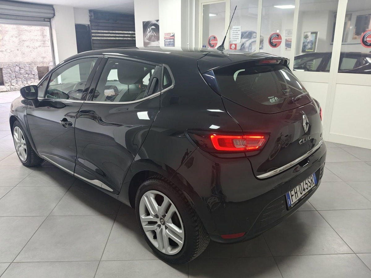 Renault Clio dCi 8V 75 CV Start&Stop 5 porte Energy Intens (4)