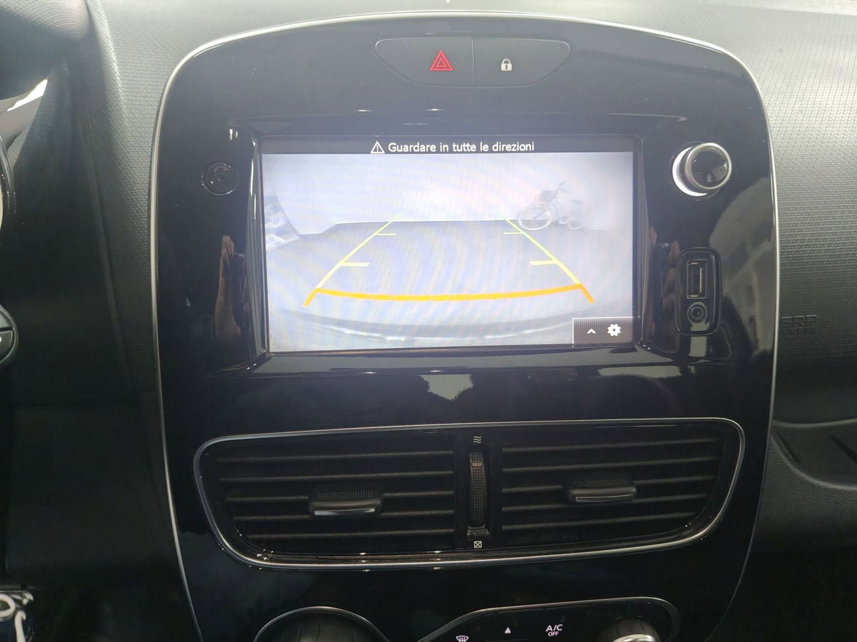 Renault Clio dCi 8V 75 CV Start&Stop 5 porte Energy Intens (7)