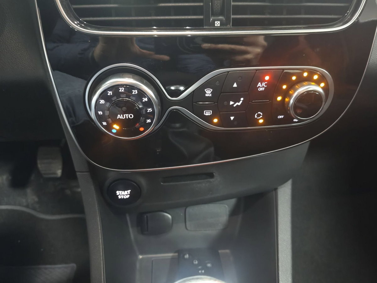 Renault Clio dCi 8V 75 CV Start&Stop 5 porte Energy Intens (8)