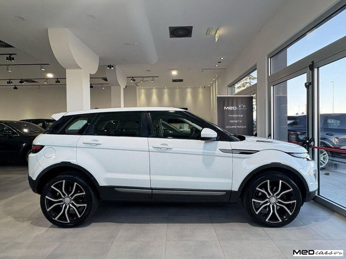 Land Rover Range Rover Evoque 2.0 TD4 150 CV 5p. Pure