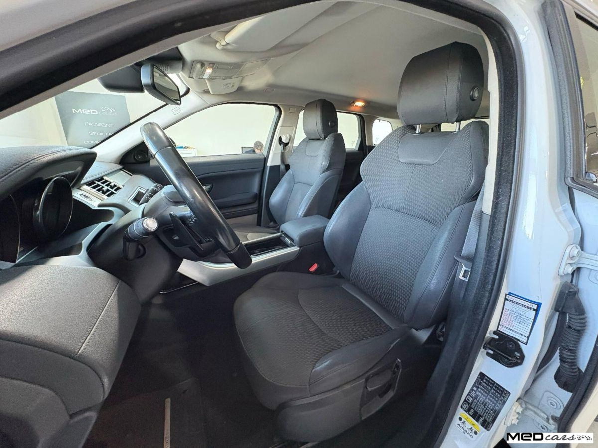 Land Rover Range Rover Evoque 2.0 TD4 150 CV 5p. Pure (9)
