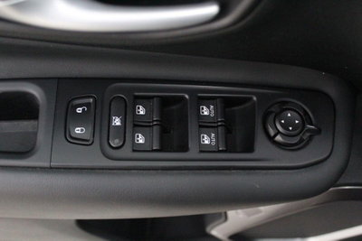 Jeep Renegade 1.6 Mjt 120 CV Limited (19)