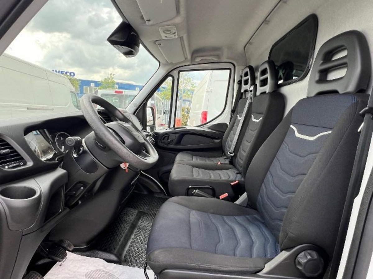 Iveco Daily Telaio 35S16 2.3 HPT PLM Cabinato (12)