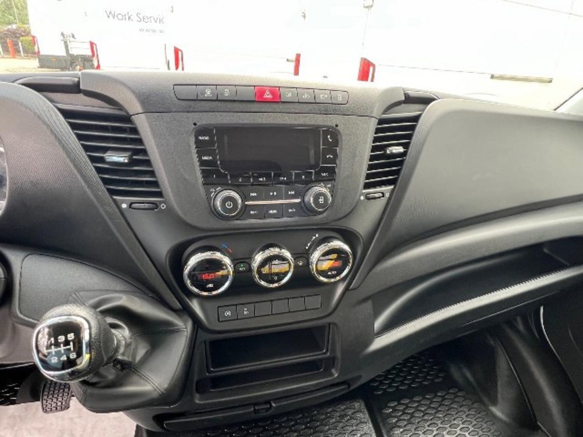 Iveco Daily Telaio 35S16 2.3 HPT PLM Cabinato (13)