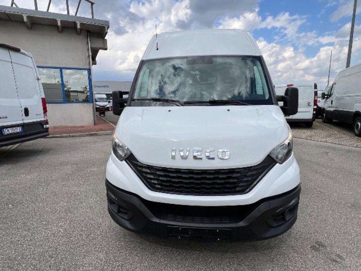 Iveco Daily Telaio 35S16 2.3 HPT PLM Cabinato (3)