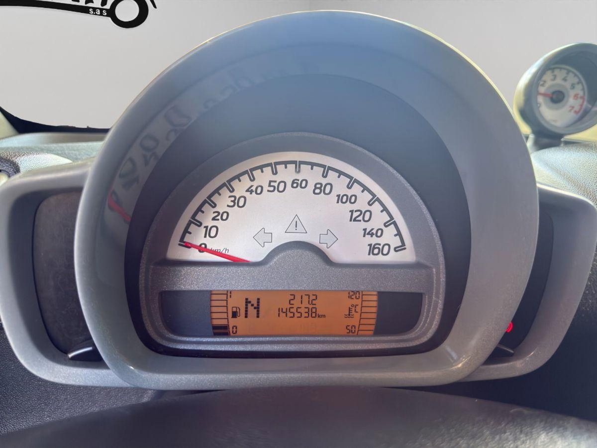 smart Fortwo 1000 52 kW MHD coupé passion (14)