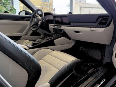Porsche 911 Cabrio Cabrio 3.0 Carrera 4 GTS (20)