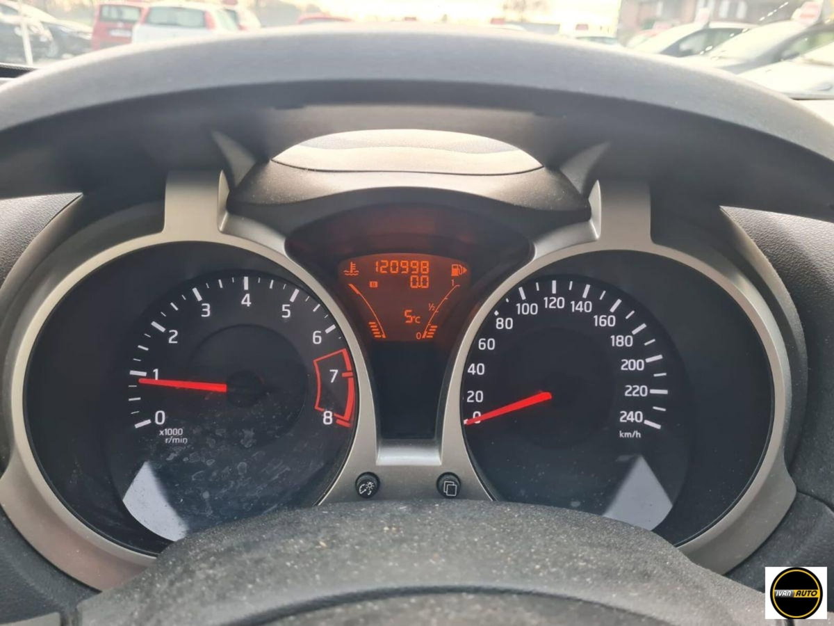 Nissan Juke 1.6 Tekna (8)