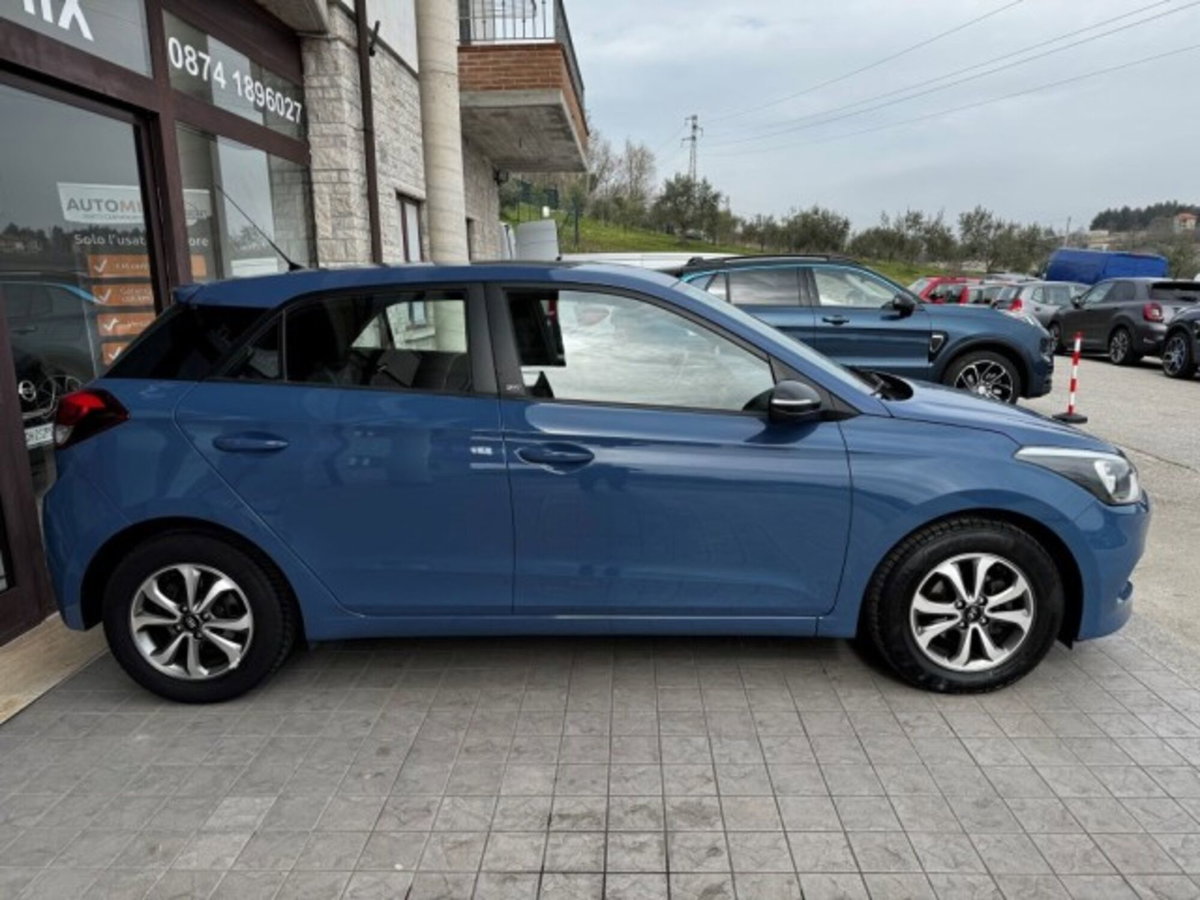 Hyundai i20 1.2 84 CV 5 porte Style (10)