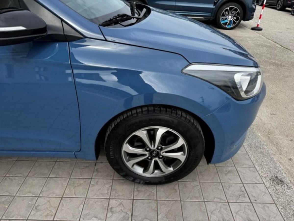 Hyundai i20 1.2 84 CV 5 porte Style (13)