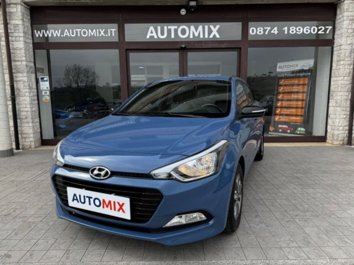 Hyundai i20 1.2 84 CV 5 porte Style (2)