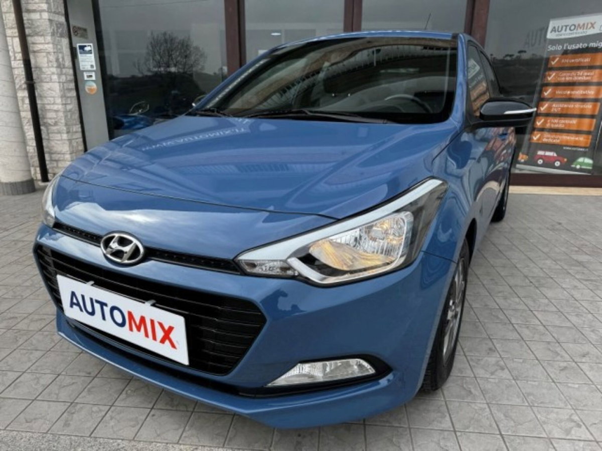 Hyundai i20 1.2 84 CV 5 porte Style (4)