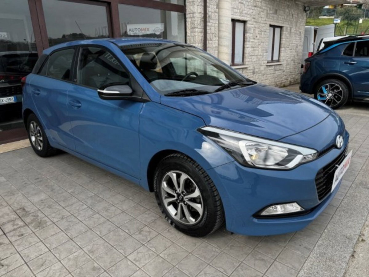 Hyundai i20 1.2 84 CV 5 porte Style (9)