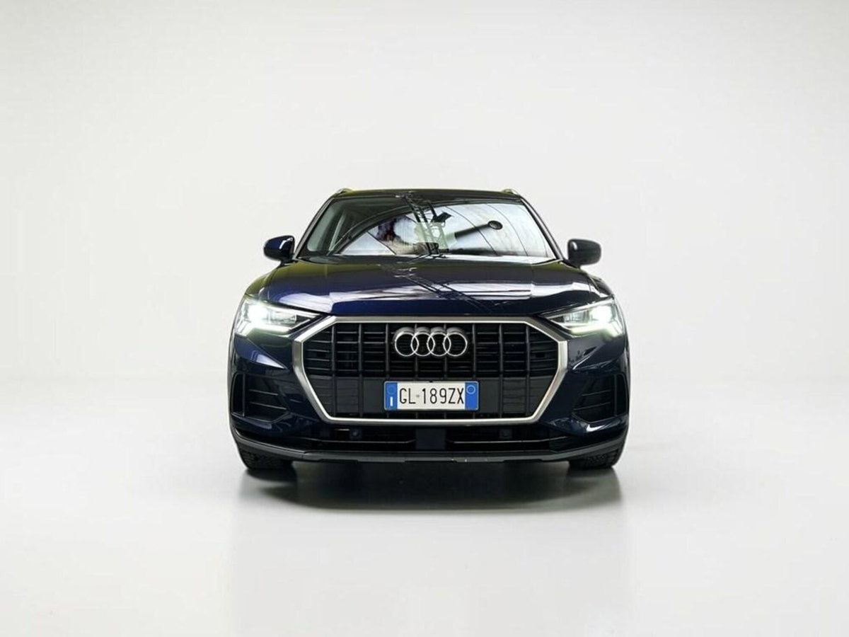 Audi Q3 35 2.0 tdi Business Advanced s-tronic (2)