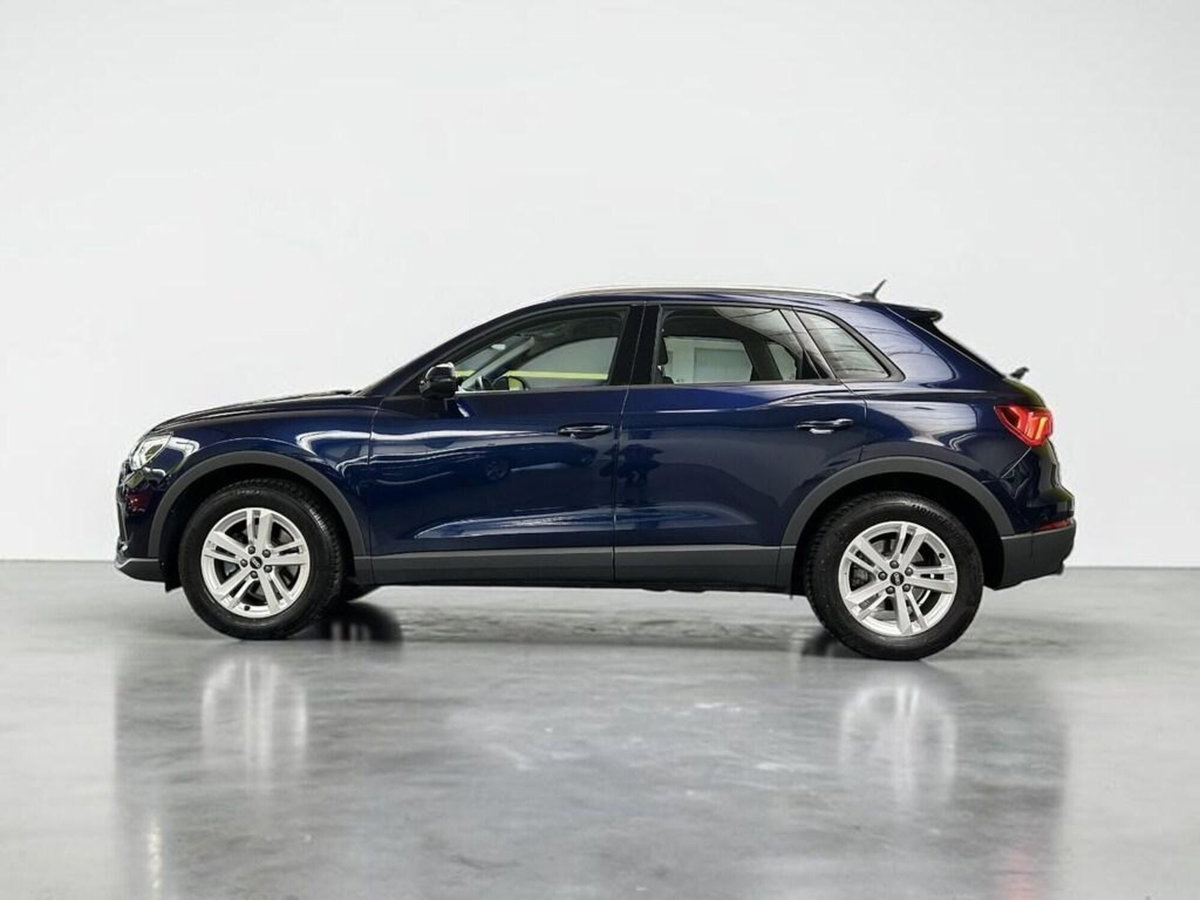 Audi Q3 35 2.0 tdi Business Advanced s-tronic (3)