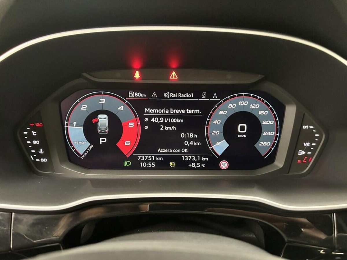 Audi Q3 35 2.0 tdi Business Advanced s-tronic (9)