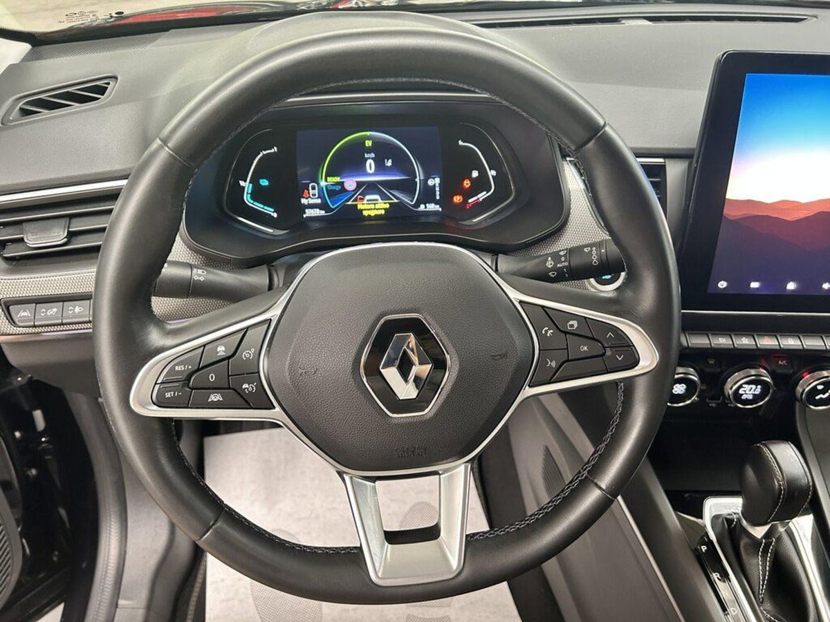 Renault Arkana E-Tech 145 CV Intens (11)