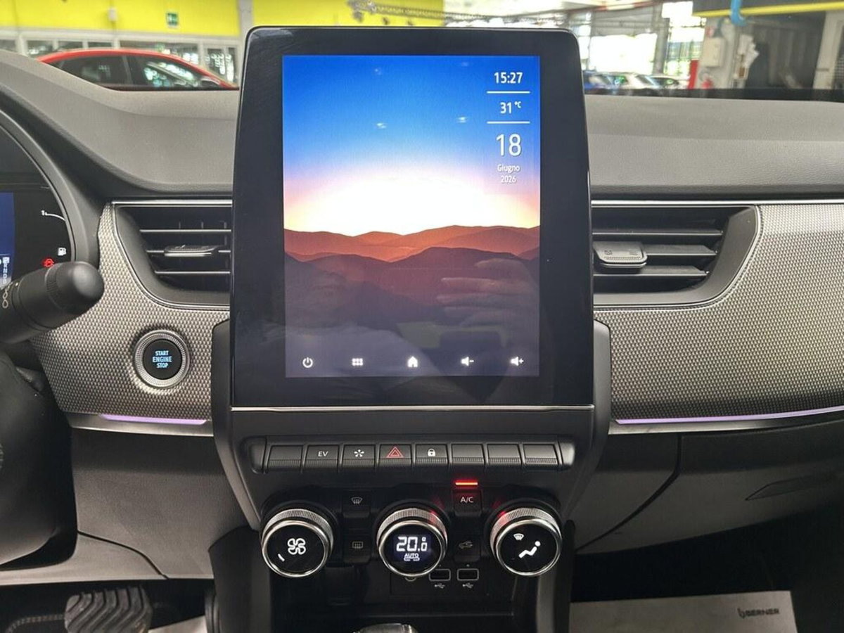 Renault Arkana E-Tech 145 CV Intens (14)