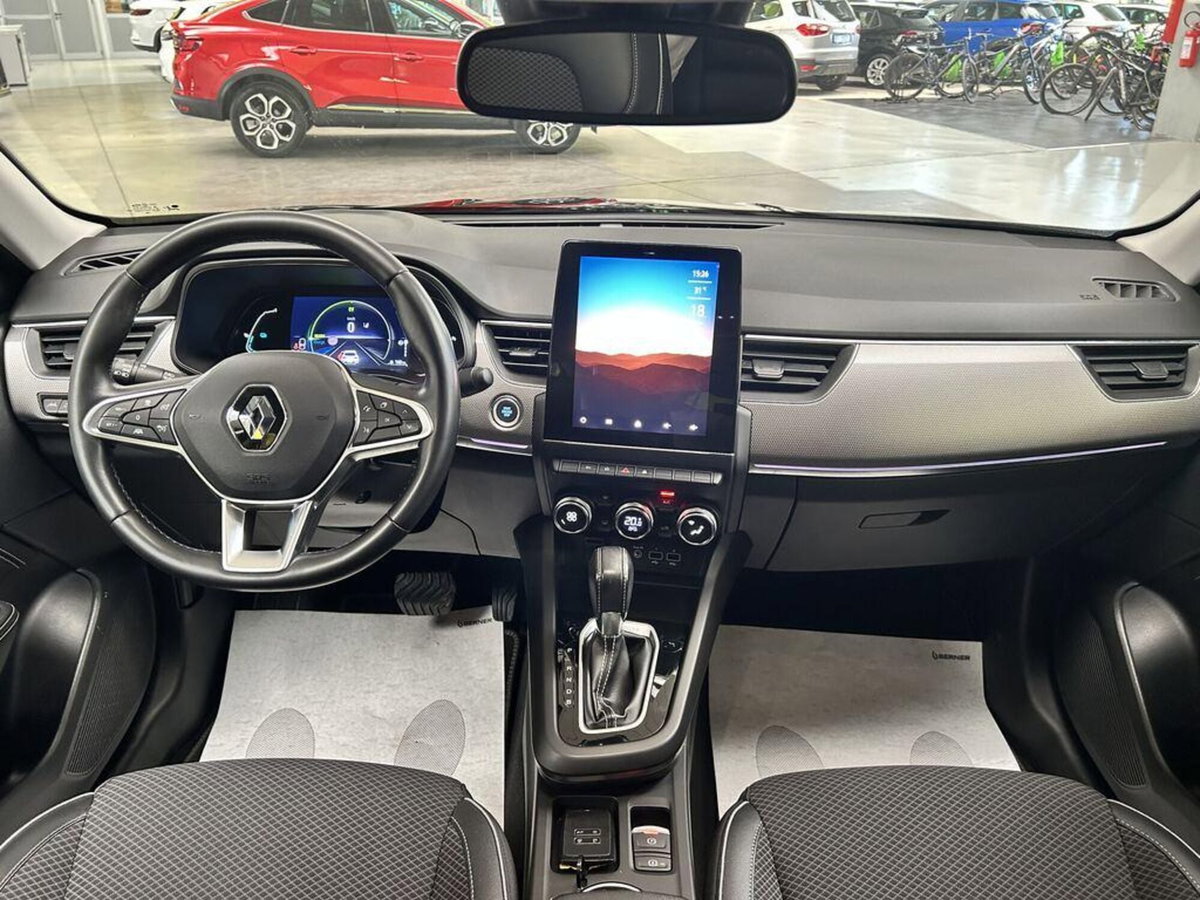 Renault Arkana E-Tech 145 CV Intens (8)