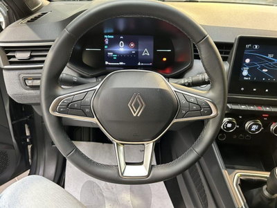 Renault Clio 1.0 tce Techno 90cv (11)