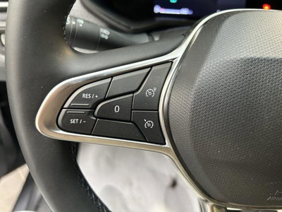 Renault Clio 1.0 tce Techno 90cv (12)