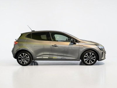 Renault Clio 1.0 tce Techno 90cv (5)