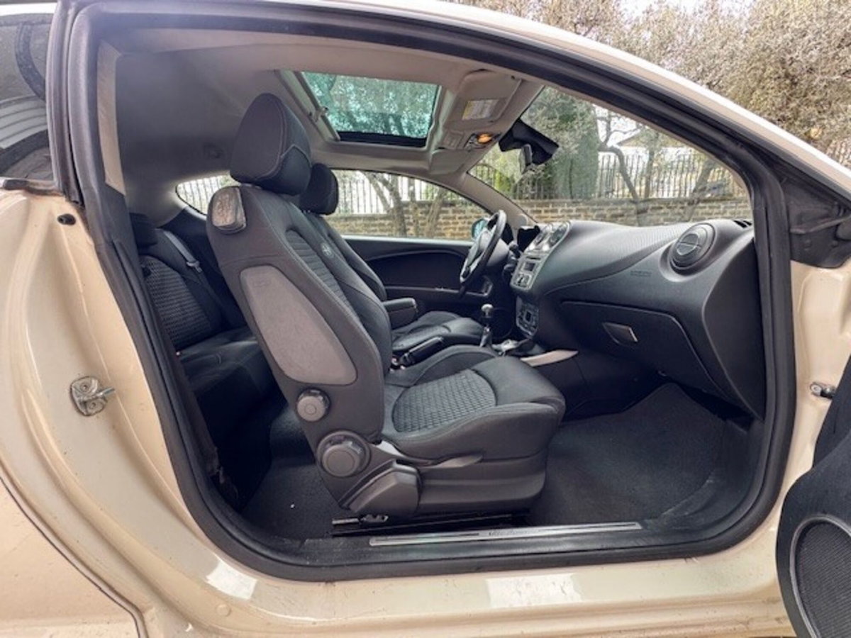 Alfa Romeo MiTo 1.4 T 120 CV Distinctive Sport Pack (7)