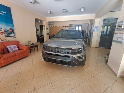 Jeep Avenger 1.2 turbo e-hybrid mhev Upland 4xe 145cv edct6 nuova