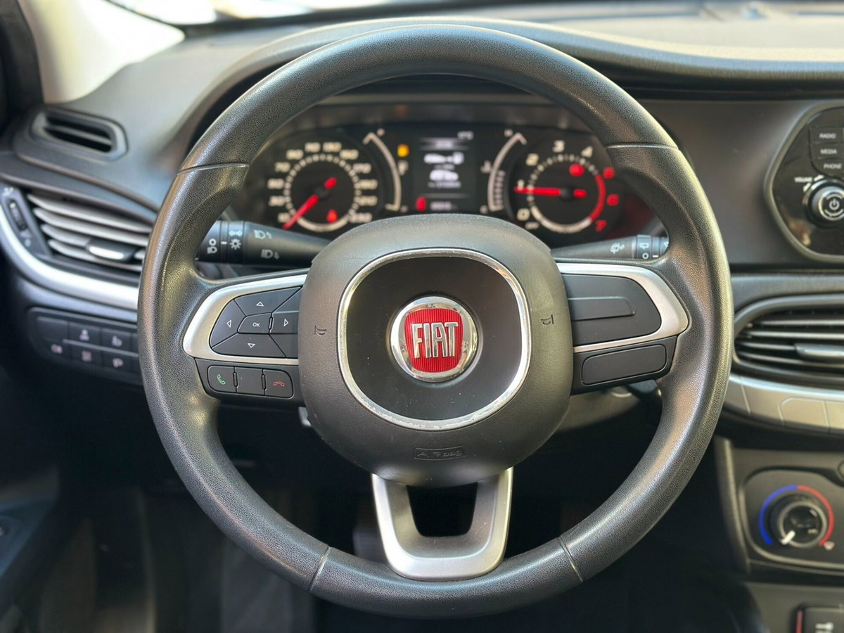 Fiat Tipo Station Wagon Tipo 1.3 Mjt S&S SW Lounge (12)