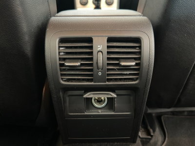 Volkswagen Passat Variant 2.0 TDI DPF 4mot. Business (14)